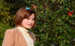 尹向南景孟弦车上做